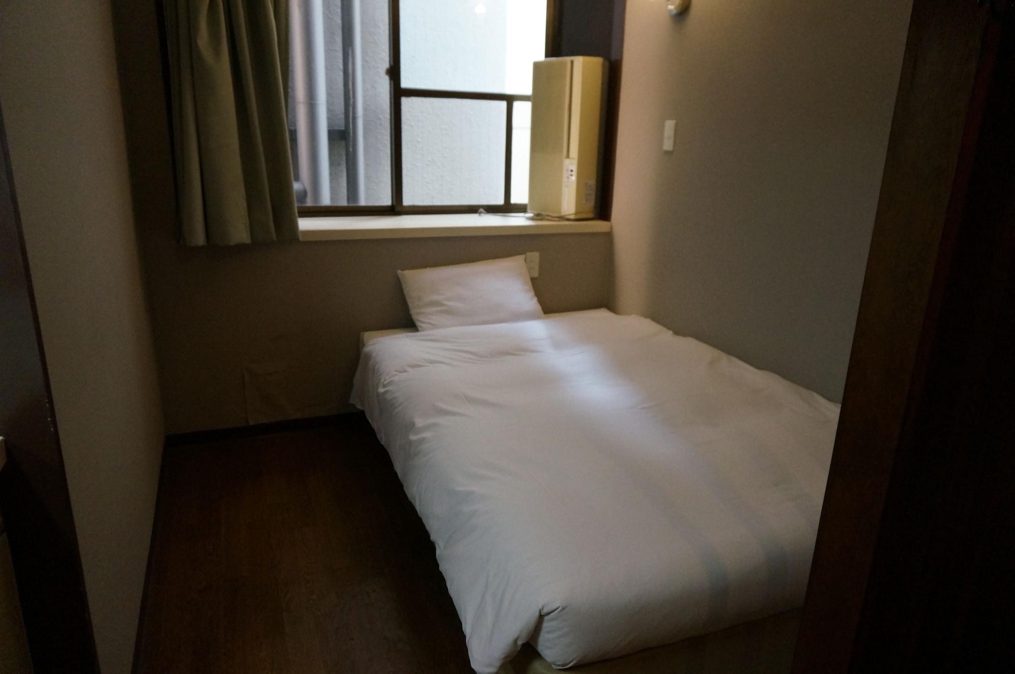 For Leaves Inn Uehonmachi Ōsaka Extérieur photo
